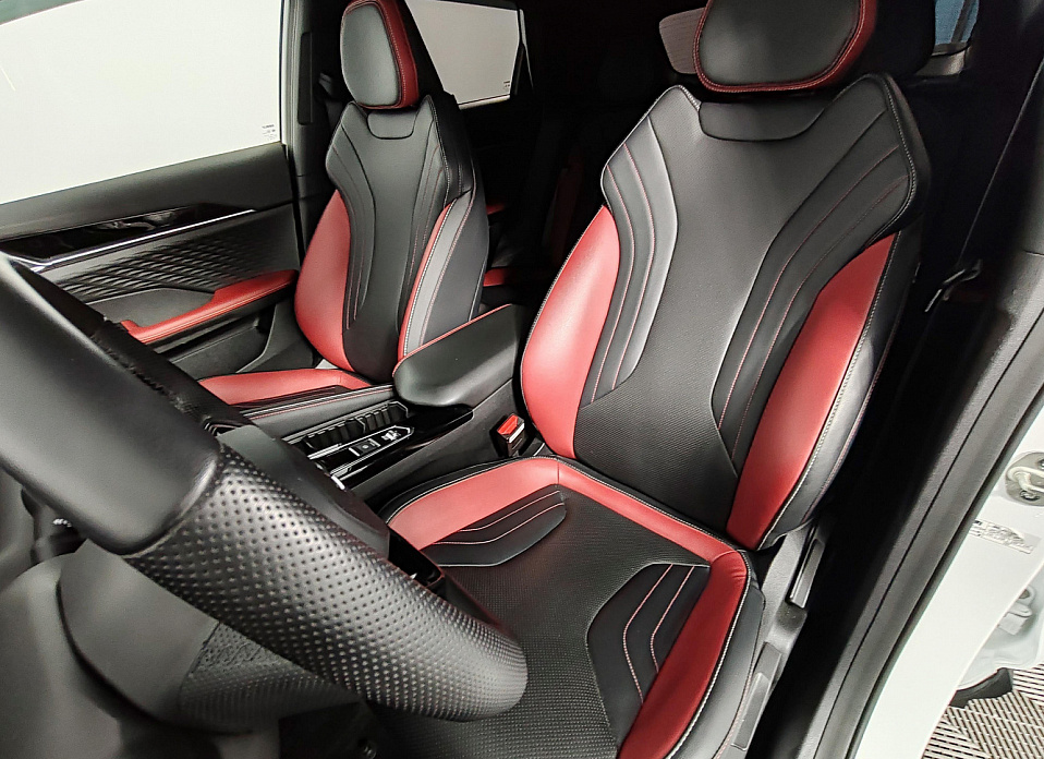 Geely Coolray, I Рестайлинг 1.5 AMT (147 л.с.)