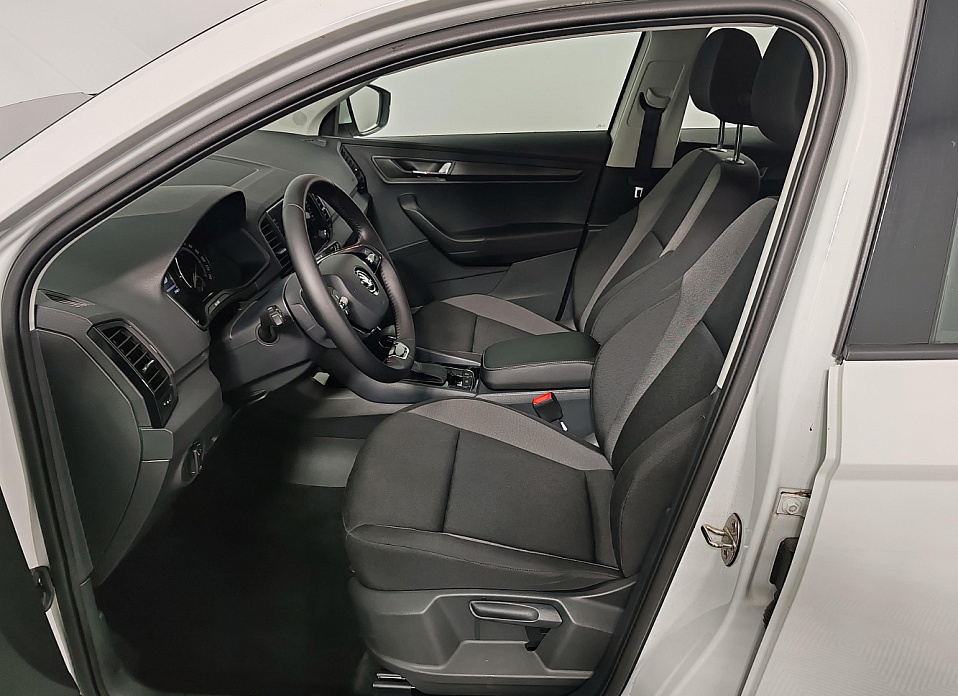 Skoda Karoq, I 1.6 AT (110 л.с.)