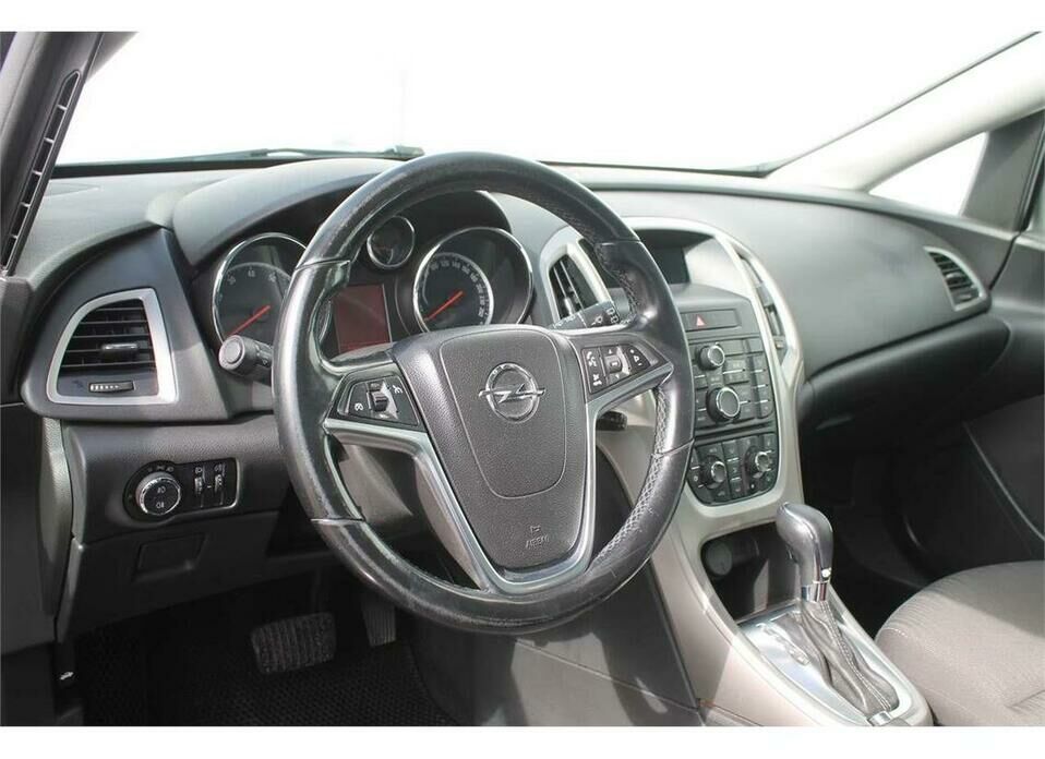 Opel Astra 1.4 AT (140 л.с.)