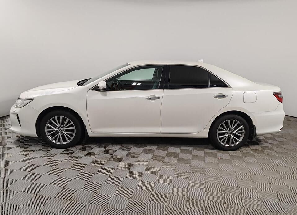 Toyota Camry, VII (XV50) Рестайлинг 2.5 AT (181 л.с.)