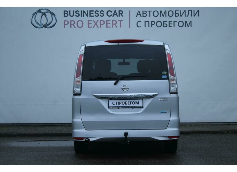 Nissan Serena 2.0 CVT (147 л.с.)