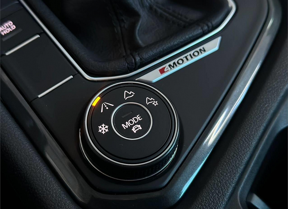 Volkswagen Tiguan, II 2.0d MT (150 л.с.) 4WD