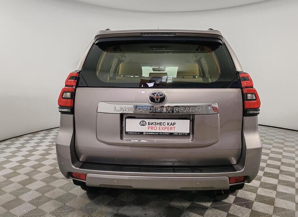 Toyota Land Cruiser Prado, 150 Series Рестайлинг 2 2.8d AT (177 л.с.) 4WD