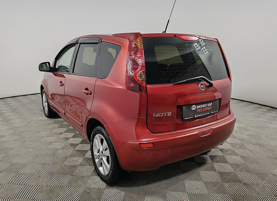 Nissan Note, I Рестайлинг 1.6 AT (110 л.с.)