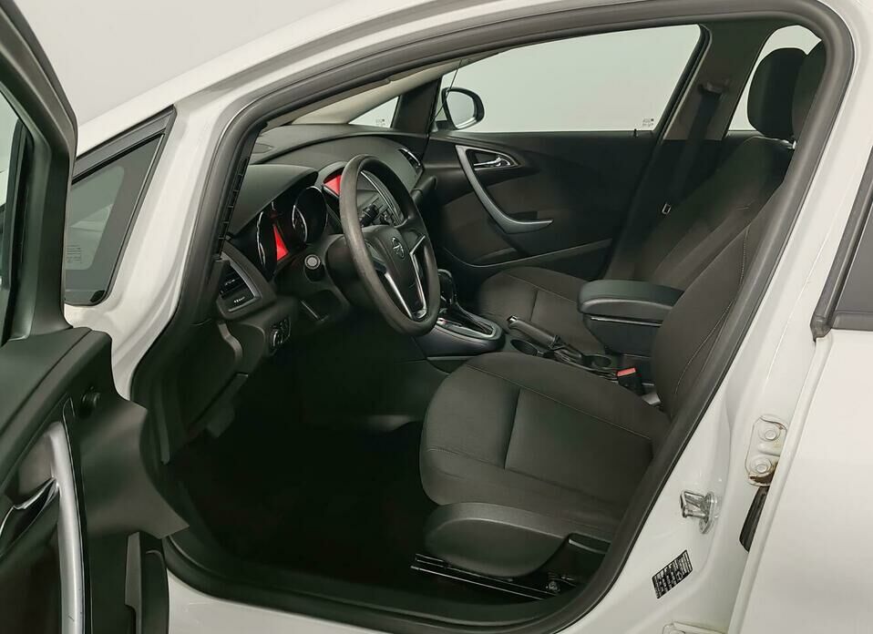 Opel Astra 1.4 AT (140 л.с.)