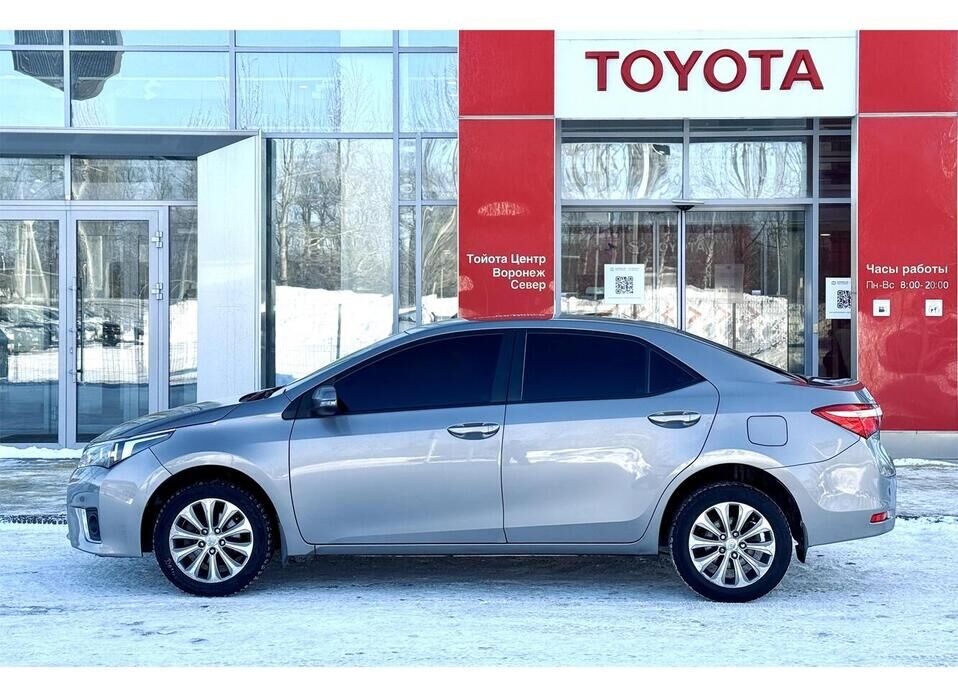 Toyota Corolla, XI (E160, E170) 1.6 CVT (122 л.с.)