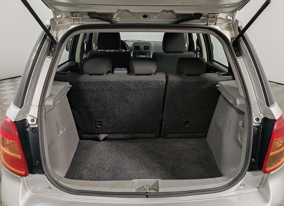 Suzuki SX4, I (Classic) Рестайлинг 1.6 AT (112 л.с.)