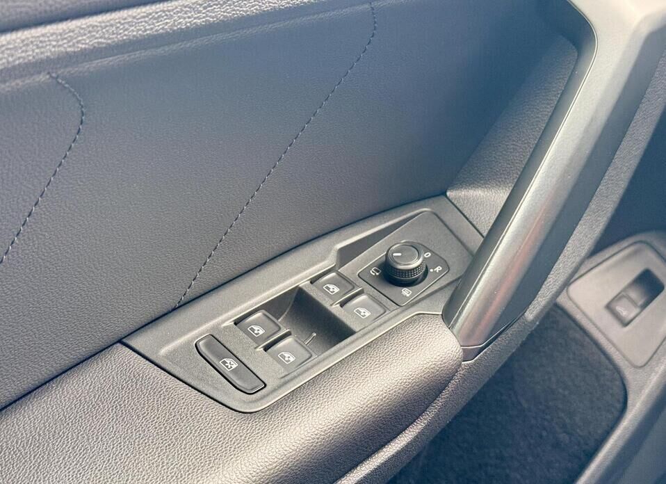 Volkswagen Tiguan, II Рестайлинг 2.0 AMT (180 л.с.) 4WD