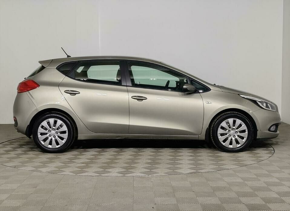 Kia Ceed 1.6 MT (129 л.с.)