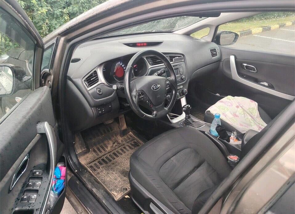 Kia Ceed, II Рестайлинг 1.6 AT (130 л.с.)