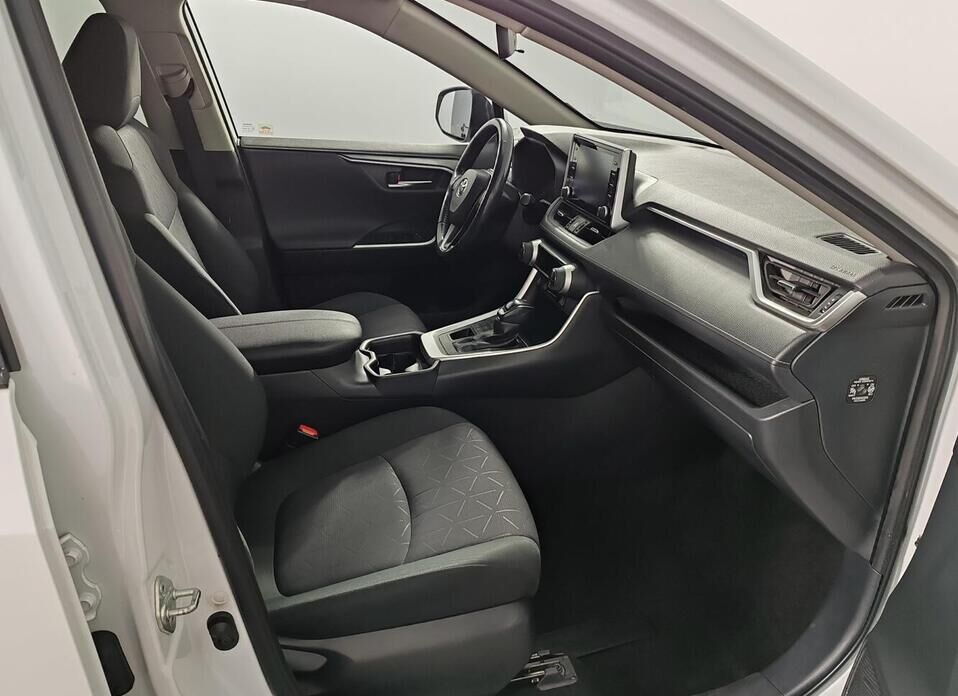 Toyota RAV4, V (XA50) 2.5 AT (199 л.с.) 4WD