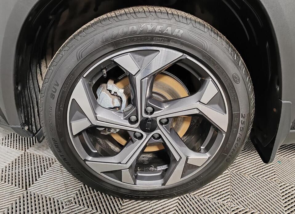 Geely Atlas, II 2.0 AMT (200 л.с.)