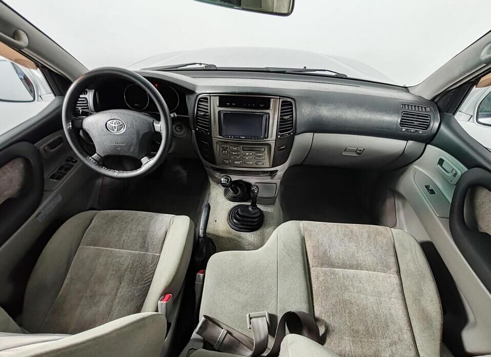 Toyota Land Cruiser, 100 Series Рестайлинг 2 4.2d MT (204 л.с.) 4WD