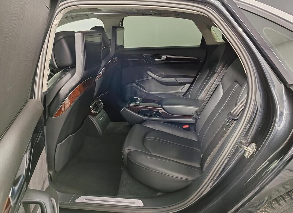 Audi A8 3.0 AT (290 л.с.) 4WD