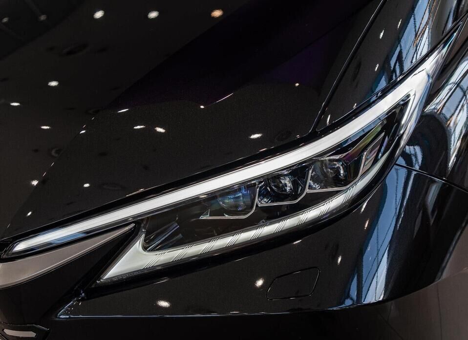 Lexus LM, II 350h 2.5hyb CVT (190 л.с.) 4WD