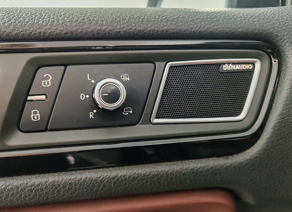 Volkswagen Touareg, II 3.0d AT (245 л.с.) 4WD