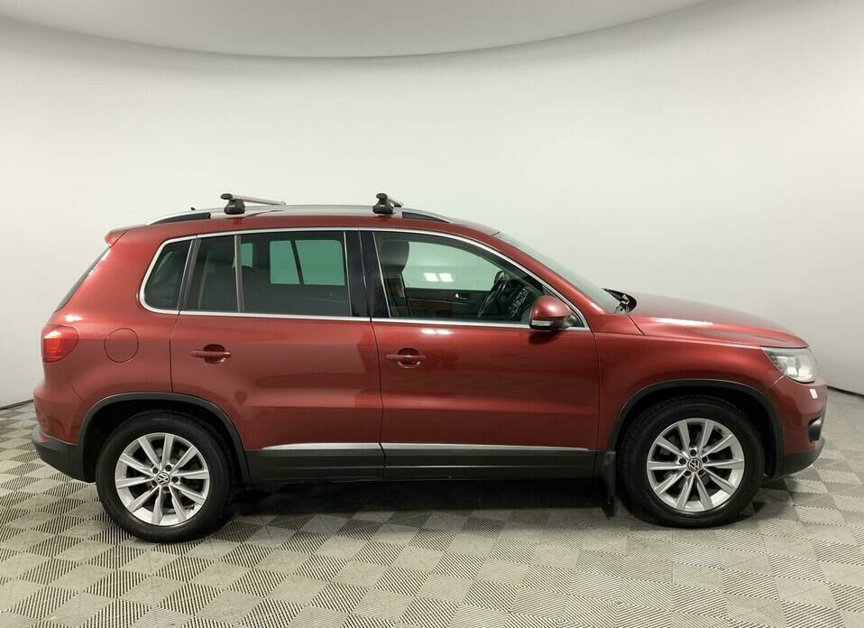 Volkswagen Tiguan 2.0 AT (170 л.с.) 4WD