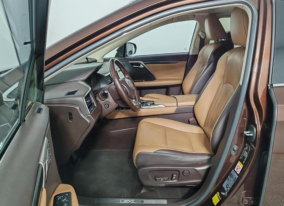 Lexus RX 200t 2.0 AT (238 л.с.) 4WD