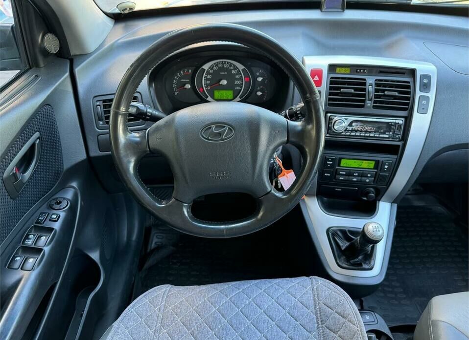 Hyundai Tucson 2.0 MT (140 л.с.) 4WD