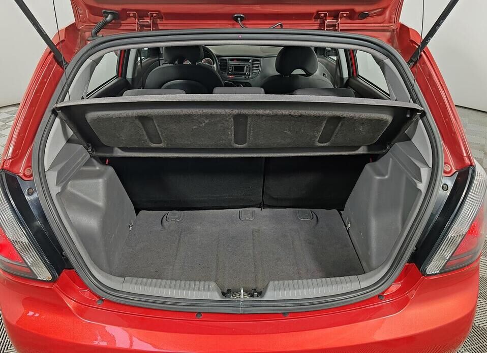 Kia Rio, II Рестайлинг 1.4 AT (95 л.с.)