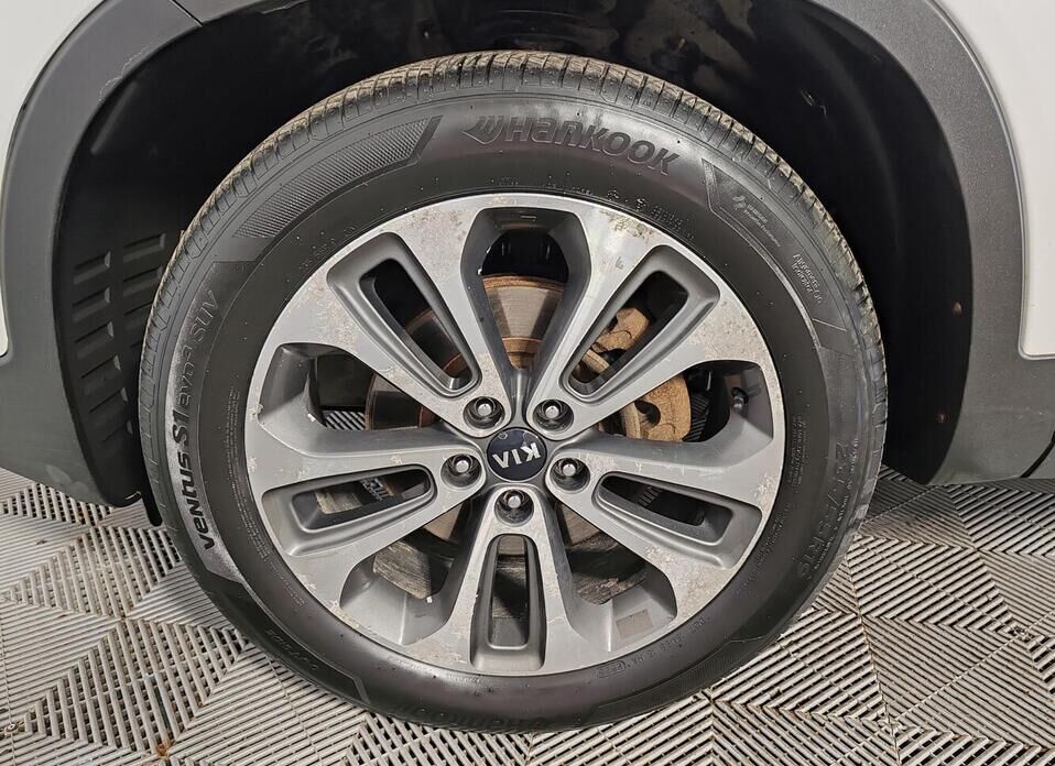 Kia Sorento, II Рестайлинг 2.4 AT (175 л.с.) 4WD
