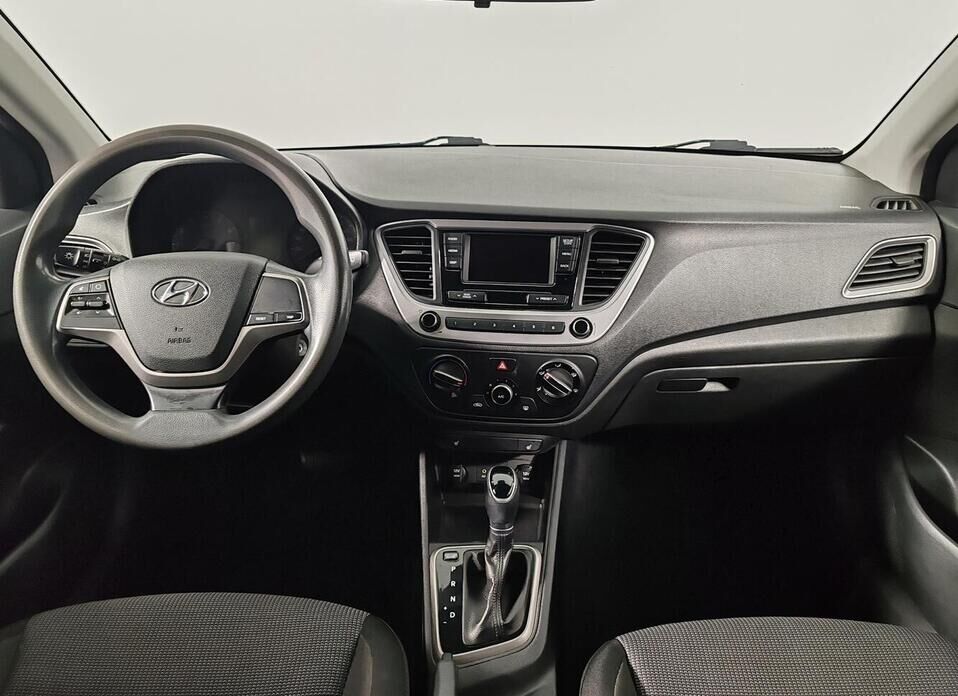 Hyundai Solaris, II 1.6 AT (123 л.с.)