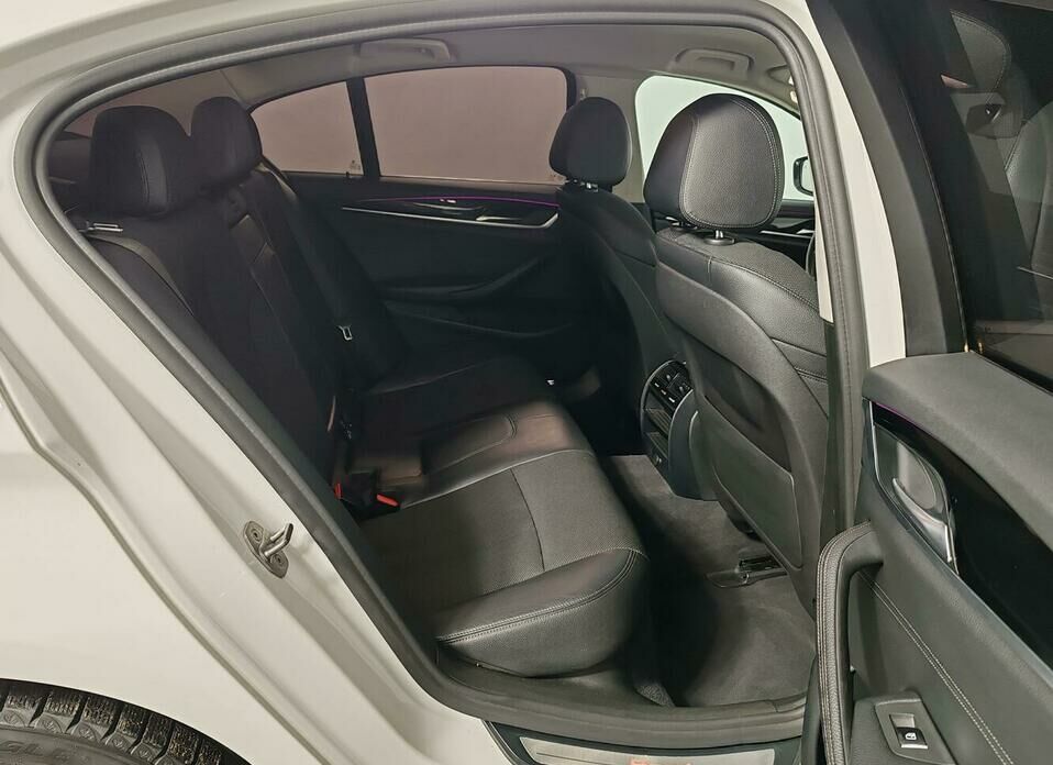 BMW 5 серии 518d 2.0d AT (150 л.с.)