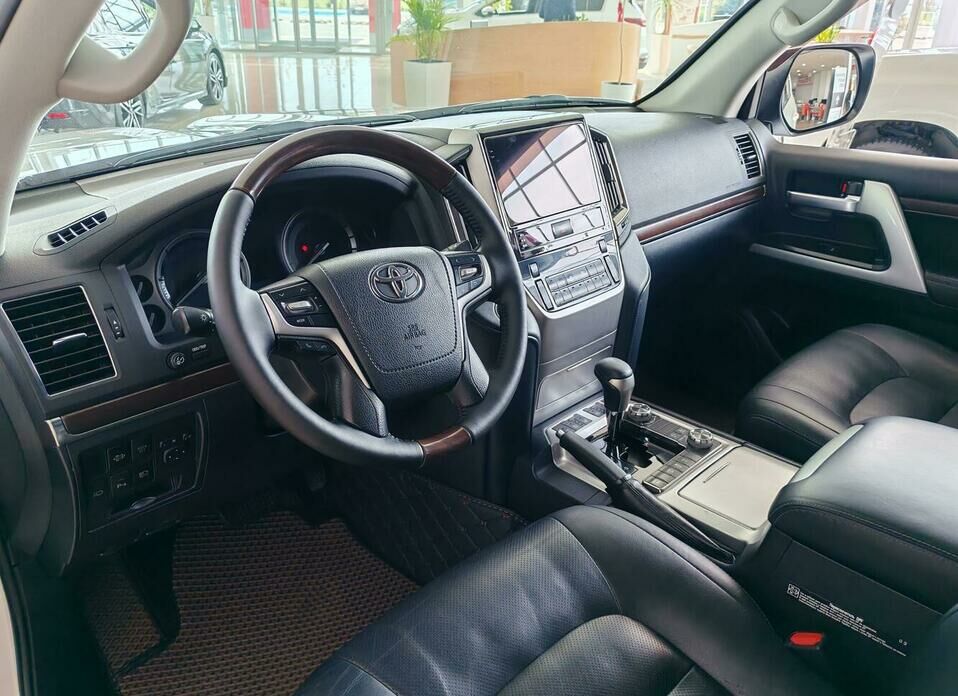 Toyota Land Cruiser 4.5d AT (249 л.с.) 4WD