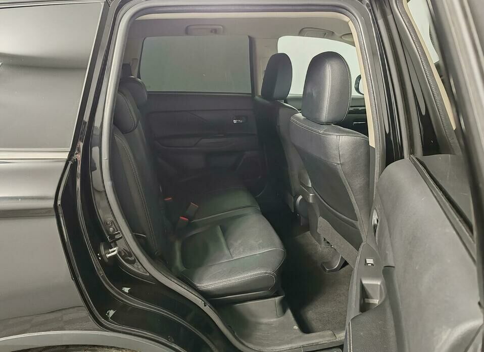 Mitsubishi Outlander 2.0 CVT (146 л.с.) 4WD