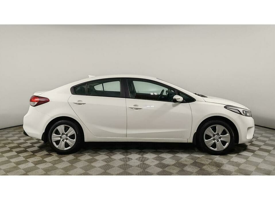 Kia Cerato 1.6 AT (128 л.с.)