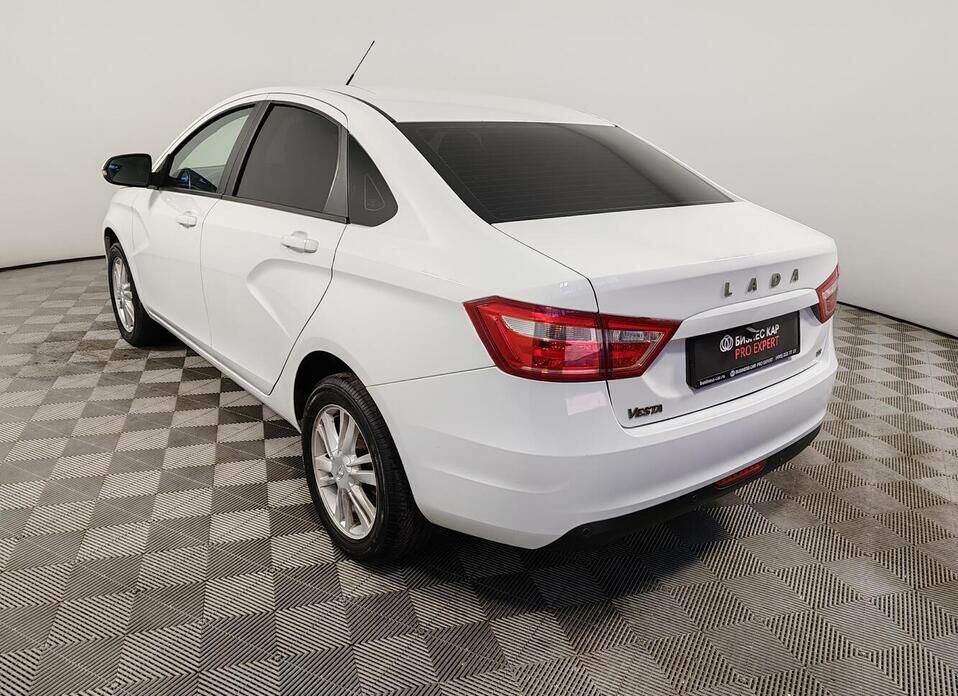 LADA (ВАЗ) Vesta, I 1.8 MT (122 л.с.)