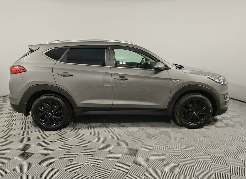 Hyundai Tucson 2.0d AT (185 л.с.) 4WD