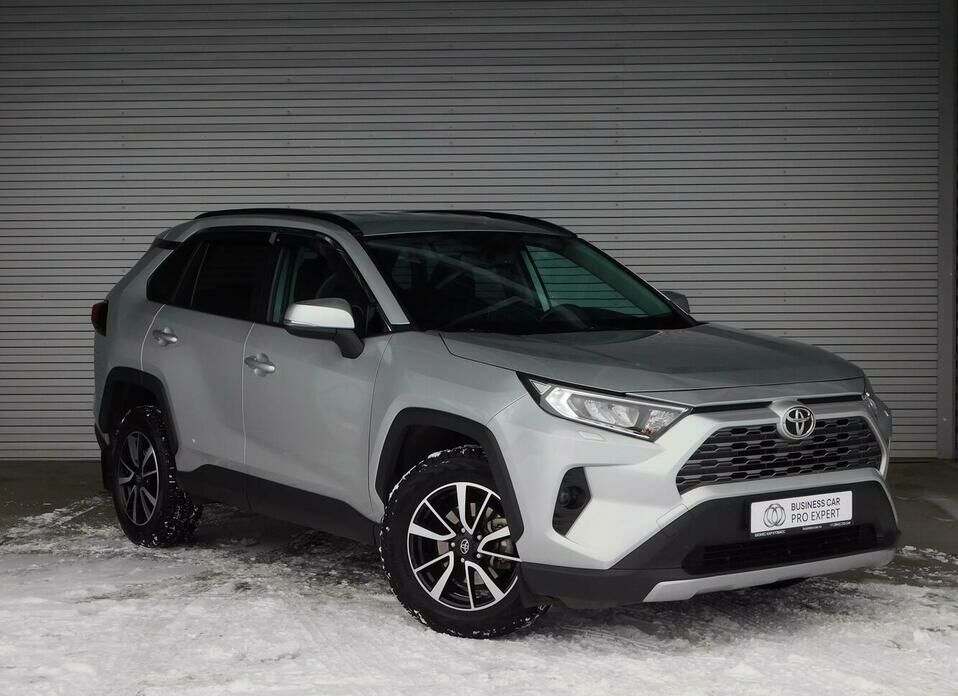 Toyota RAV4 2.5 AT (199 л.с.) 4WD