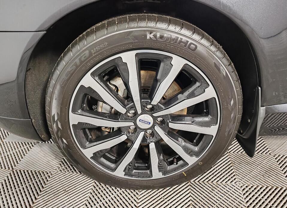 Volvo S80, II Рестайлинг 2.5 AT (231 л.с.)