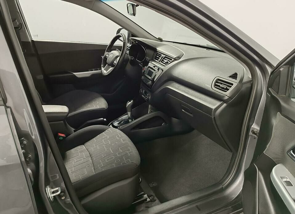 Kia Rio 4-speed 1.6 AT (123 л.с.)