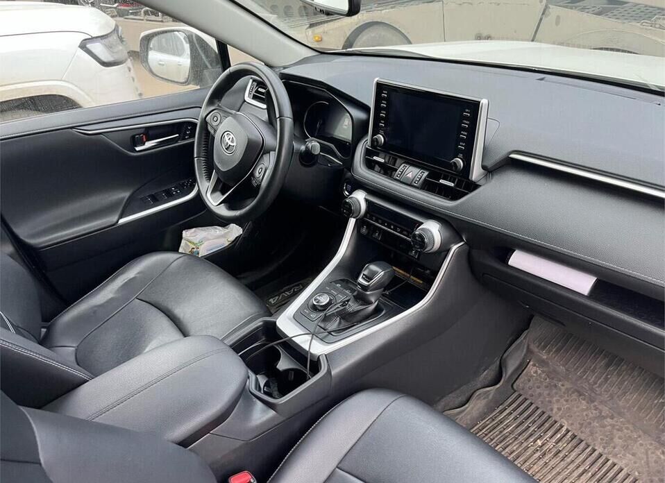 Toyota RAV4, V (XA50) 2.5 AT (199 л.с.) 4WD