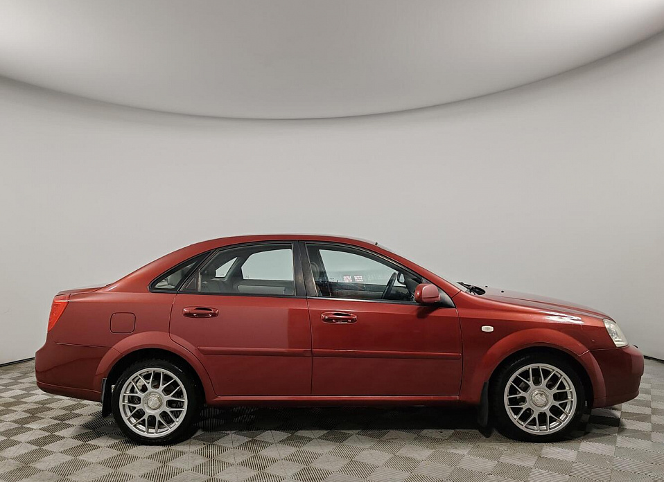 Chevrolet Lacetti 1.8 MT (121 л.с.)