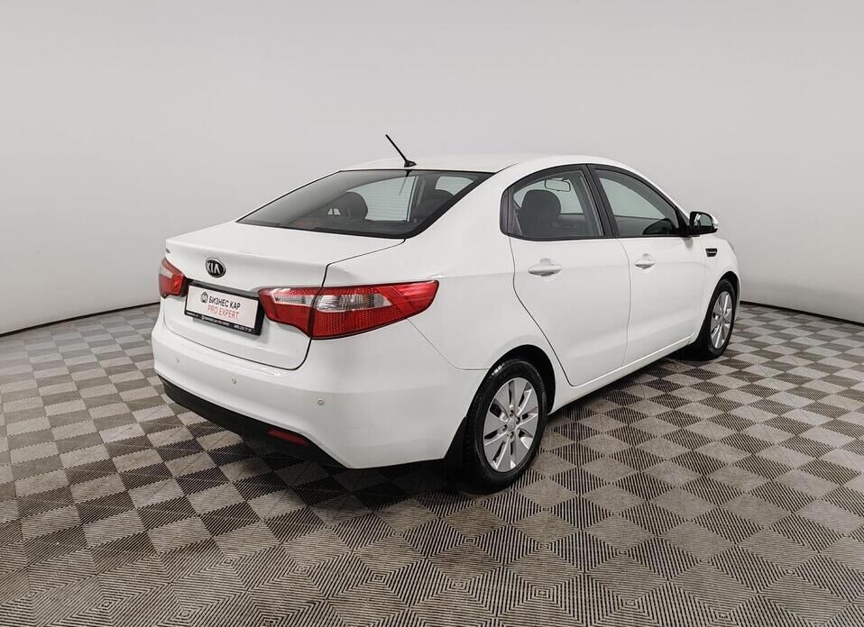 Kia Rio, III 6-speed 1.6 AT (123 л.с.)