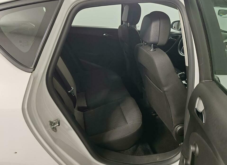 Opel Astra 1.4 AT (140 л.с.)