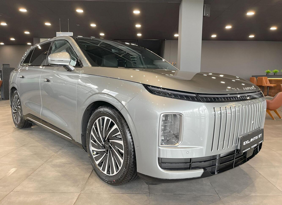 EXEED Exlantix ET 1.5hyb AT (469 л.с.) 4WD