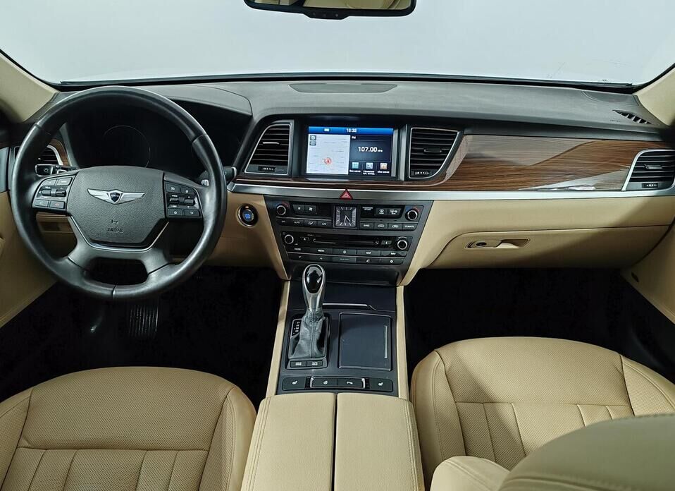 Hyundai Genesis, II 3.0 AT (249 л.с.) 4WD