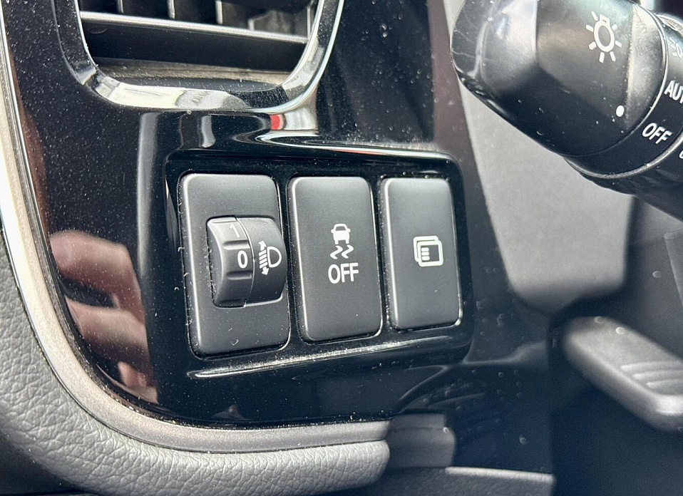 Mitsubishi Outlander, III Рестайлинг 3 2.0 CVT (146 л.с.) 4WD