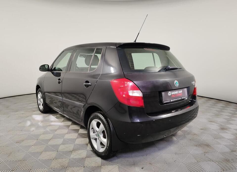 Skoda Fabia, II Рестайлинг 1.6 AT (105 л.с.)