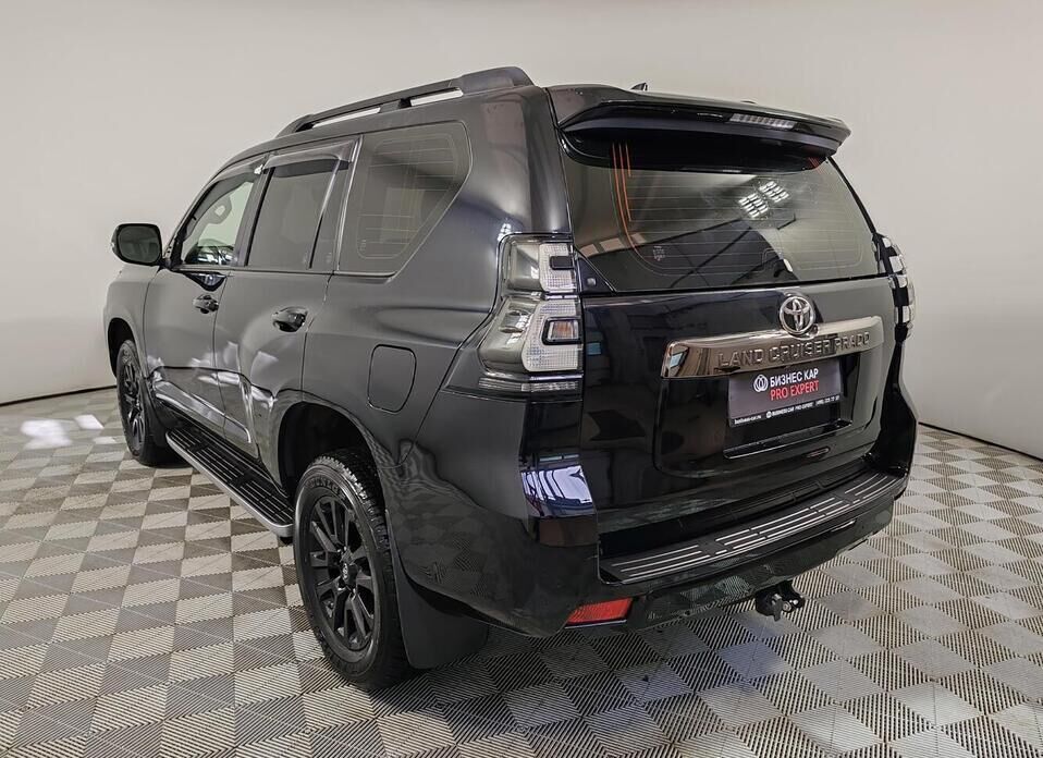 Toyota Land Cruiser Prado, 150 Series Рестайлинг 3 4.0 AT (249 л.с.) 4WD