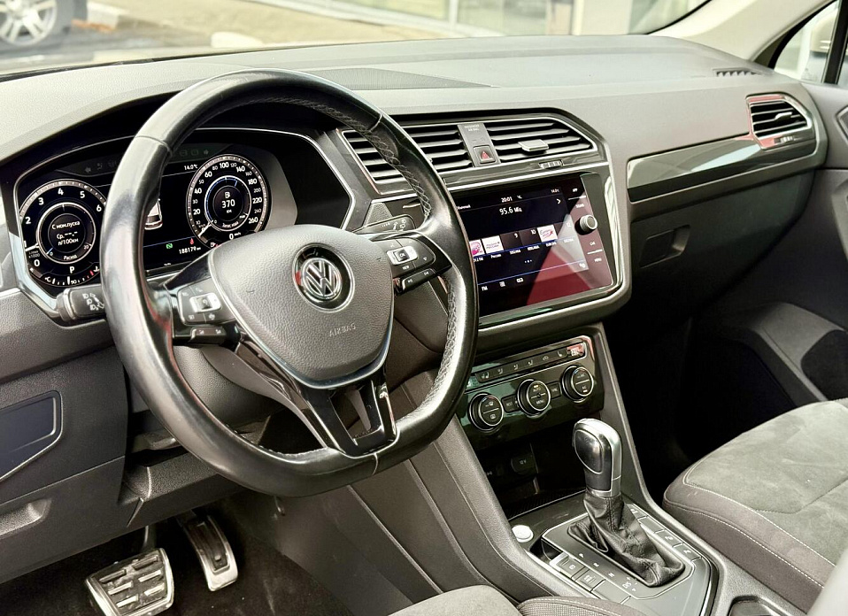 Volkswagen Tiguan, II 1.4 AMT (150 л.с.)