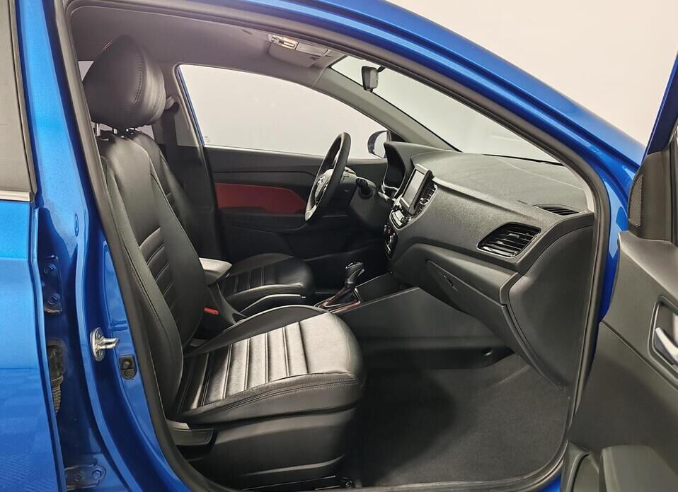 Hyundai Solaris, II 1.6 AT (123 л.с.)