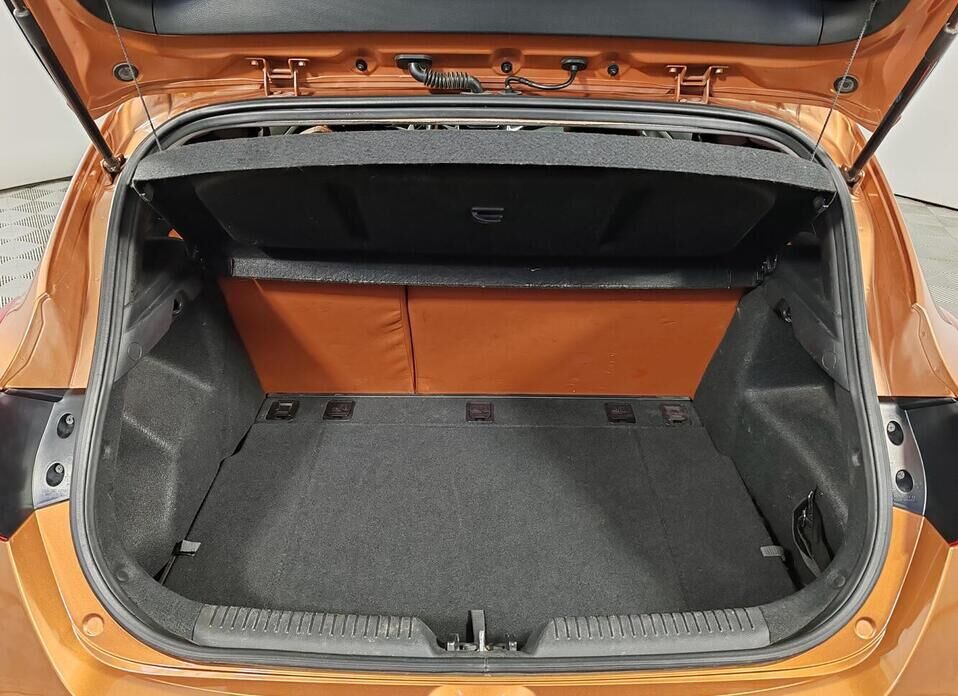 Hyundai i30, II Рестайлинг 1.6 AT (130 л.с.)