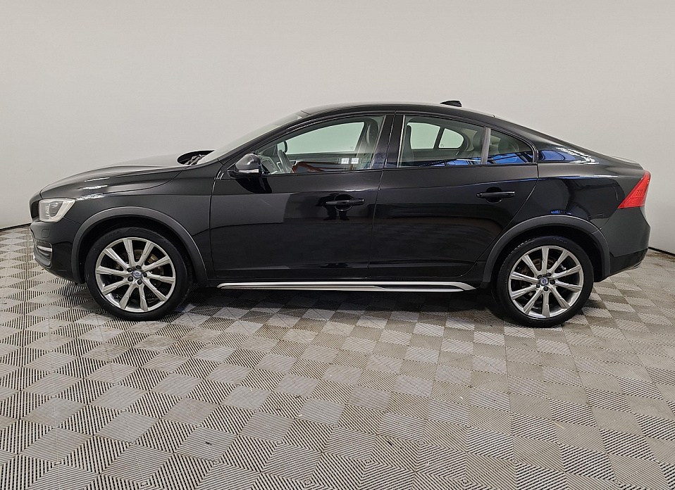 Volvo S60 Cross Country 2.0 AT (245 л.с.) 4WD