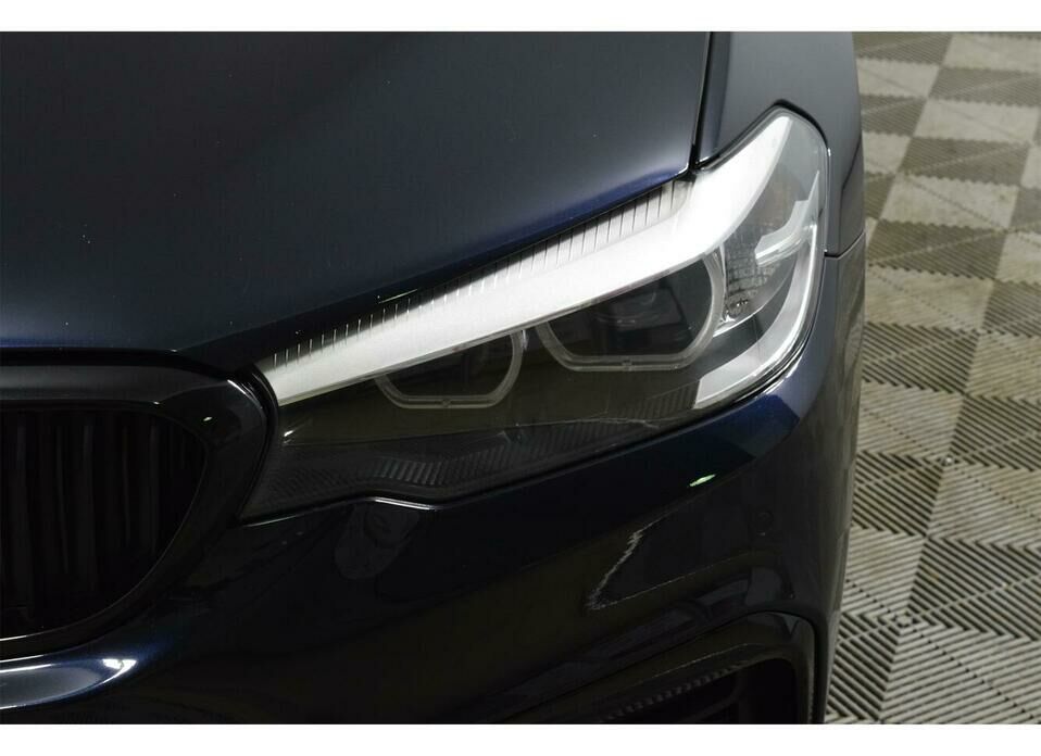 BMW 5 серии 520d xDrive 2.0d AT (190 л.с.) 4WD