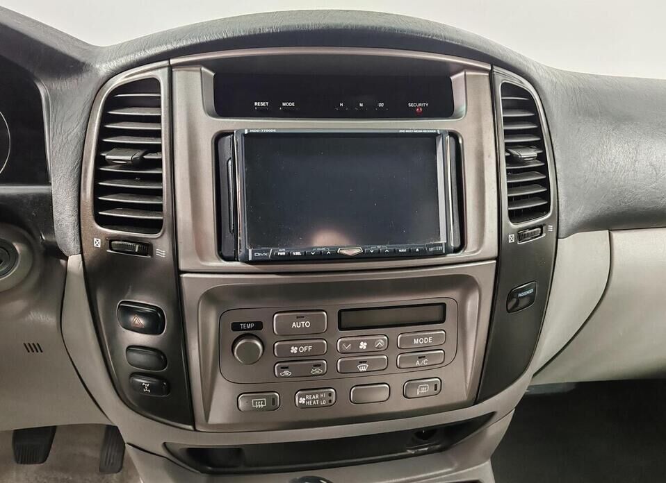 Toyota Land Cruiser, 100 Series Рестайлинг 2 4.2d MT (204 л.с.) 4WD